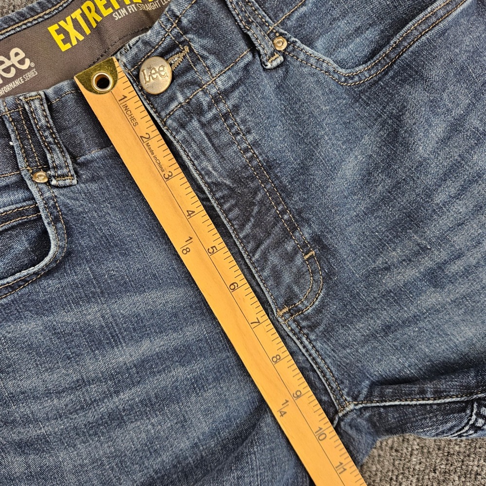 Lee Extreme Motion Slim Fit Straight Leg Jeans Men's 34x30 Blue Denim Dark Wash - Picture 5 of 8